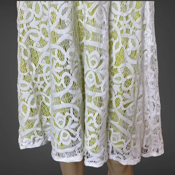 Guess Strapless Dress Size 14 Green White Knee Length Full Lace Stretch Lined - Picture 8 of 16